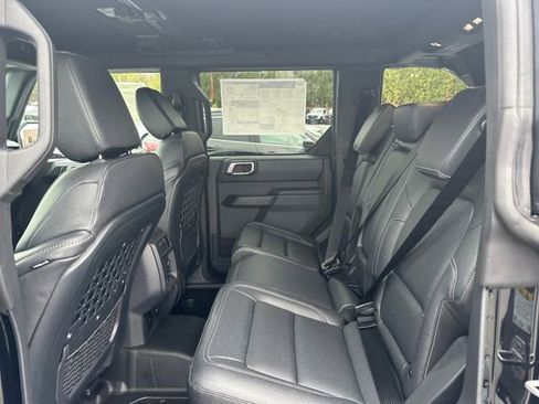 New 2025 Ford Bronco Big Bend w/ Black Diamond Package image 10