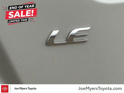 Used 2025 Toyota Corolla LE image 7