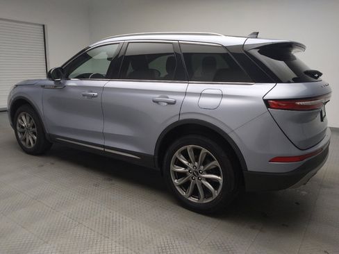 Used 2022 Lincoln Corsair AWD w/ Premium Package image 3