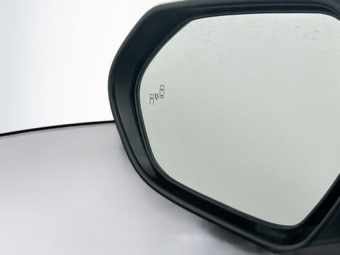 Used 2026 Toyota Corolla LE FWD image 16