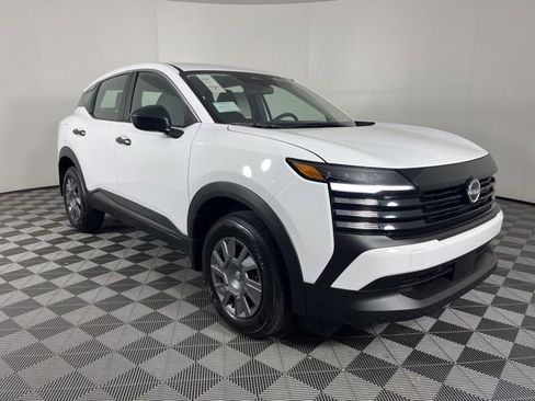 New 2026 Nissan Kicks S FWD image 3