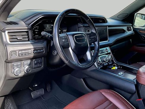 Used 2023 GMC Yukon Denali Ultimate AWD/4WD image 21