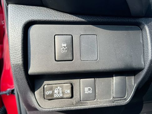 Used 2023 Toyota Tacoma SR5 RWD image 14
