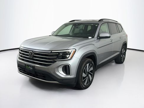 Used 2026 Volkswagen Atlas SE FWD image 3