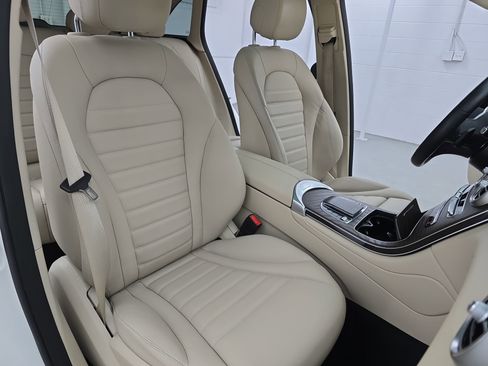 Certified 2021 Mercedes-Benz GLC 300 GLC 300 image 10