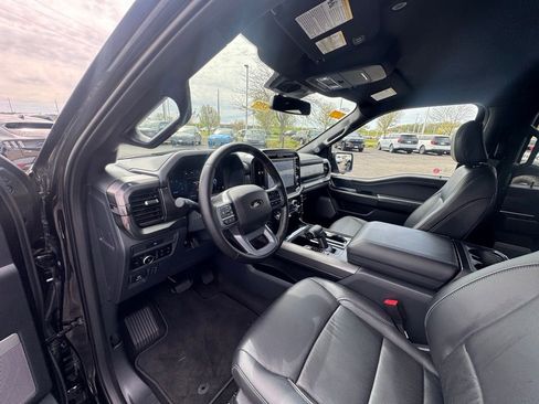 Used 2025 Ford F150 Lariat AWD/4WD image 11