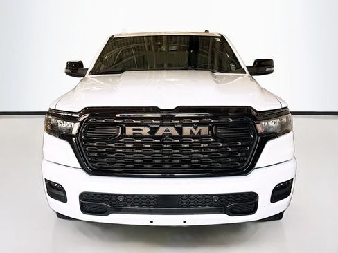 Used 2025 RAM 1500 Big Horn AWD/4WD image 4