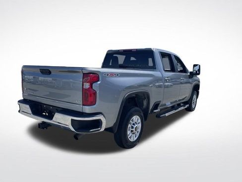 Used 2025 Chevrolet Silverado 2500 LT w/ Convenience Package AWD/4WD image 7