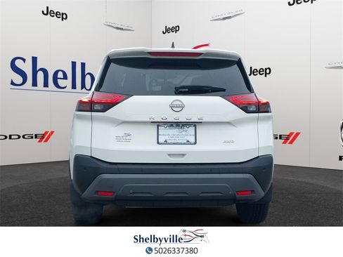 Used 2023 Nissan Rogue S image 5