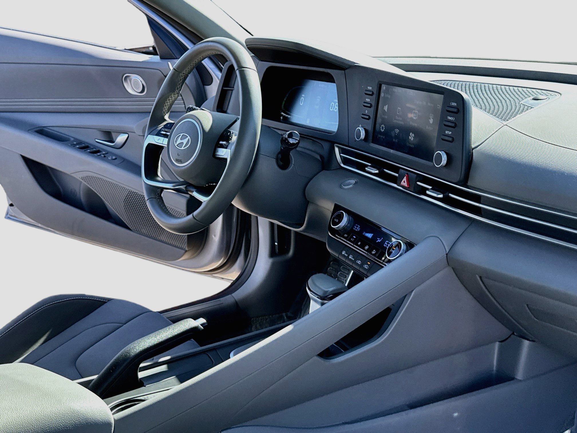 Certified 2025 Hyundai Elantra Sport FWD image 15