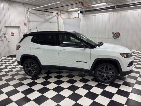 Used 2026 Jeep Compass Limited w/ Sun, Sound & Navigation Group AWD/4WD image 3