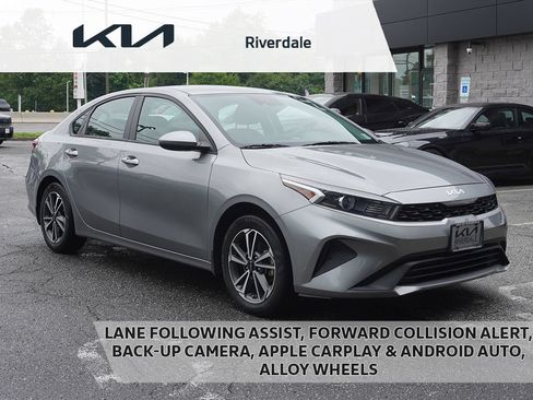 Used 2022 Kia Forte LXS FWD image 1