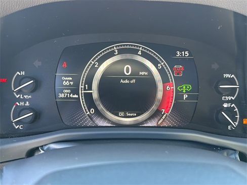 Used 2024 Lexus LX 600 4WD w/ Luxury Package image 27