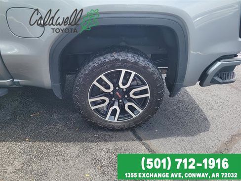 Used 2023 GMC Sierra 1500 AT4 w/ Technology Package AWD/4WD image 9
