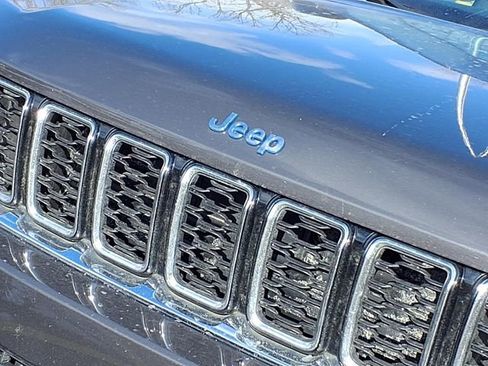 Used 2022 Jeep Grand Cherokee Limited 4xe image 28