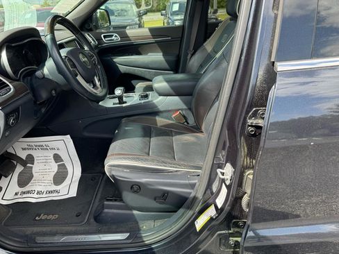 Used 2014 Jeep Grand Cherokee Overland w/ Advanced Technology Group image 11