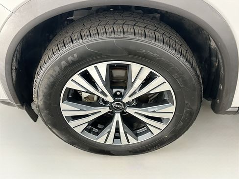 Used 2023 Nissan Rogue SV AWD/4WD image 11