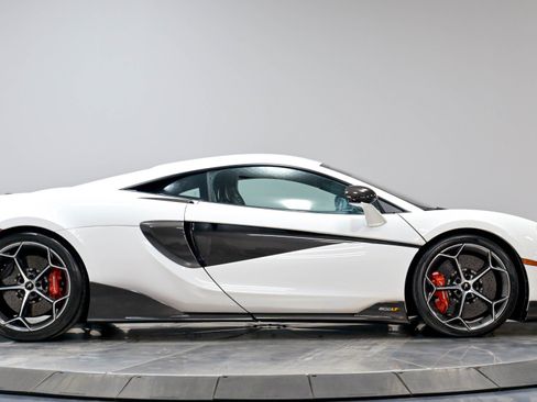 Used 2019 McLaren 600LT RWD image 17
