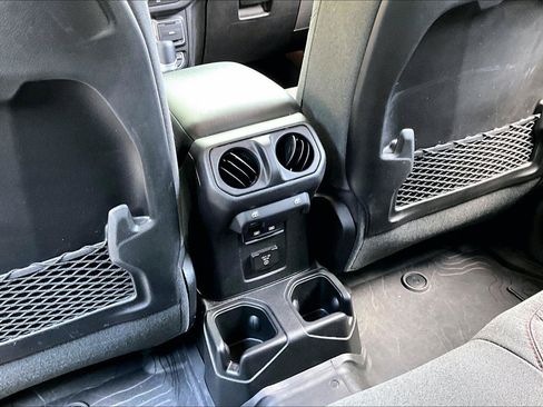 Used 2024 Jeep Wrangler Unlimited Rubicon w/ Convenience Group AWD/4WD image 49