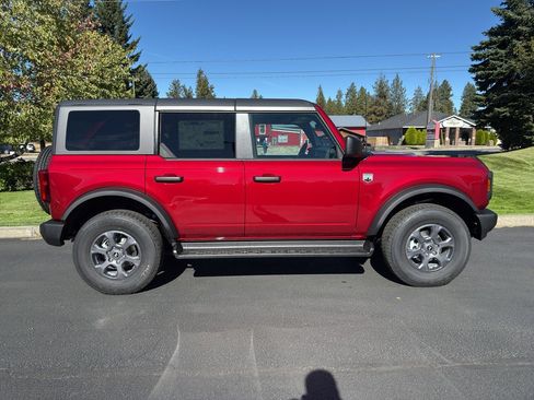 New 2025 Ford Bronco Big Bend image 3