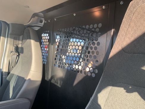 Used 2024 GMC Savana 2500 w/ Driver Convenience Package image 9