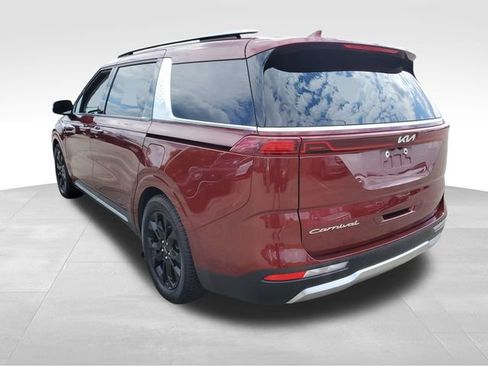 Used 2022 Kia Carnival SX Prestige FWD image 6
