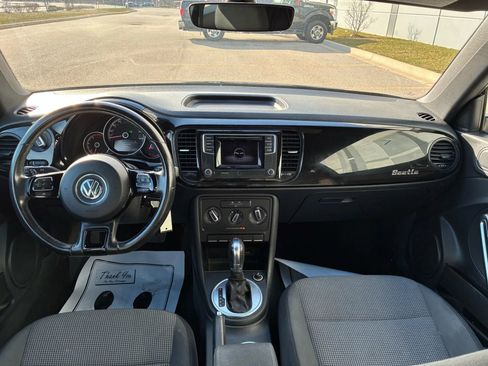 Used 2017 Volkswagen Beetle 1.8T S image 18