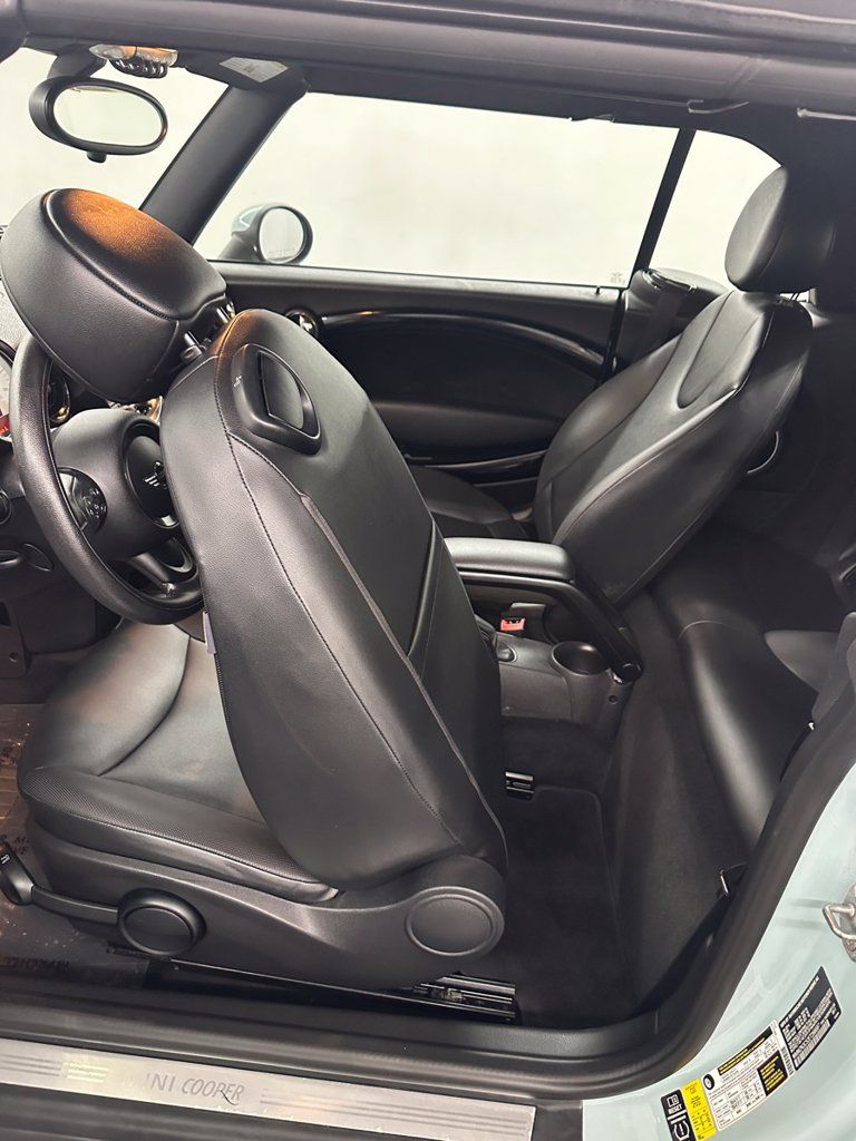 Used 2014 MINI Cooper Convertible FWD image 21