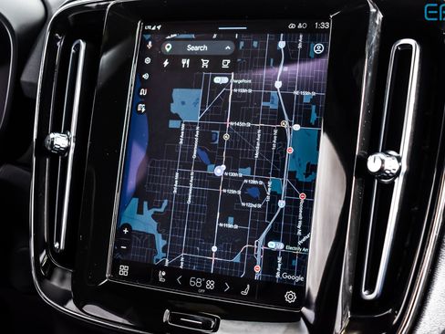 Used 2023 Volvo C40 P8 Recharge Ultimate image 25