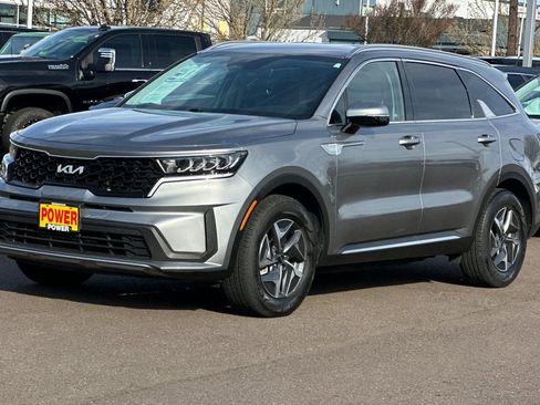 Used 2022 Kia Sorento S image 8