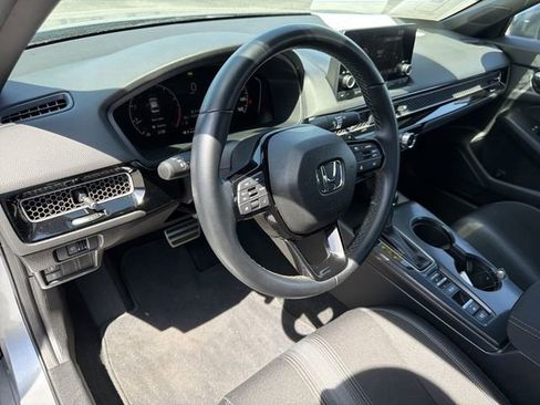 Used 2023 Honda Civic Sport image 12