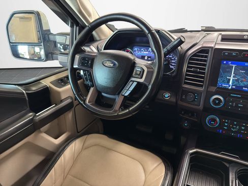 Used 2020 Ford F350 Limited image 14