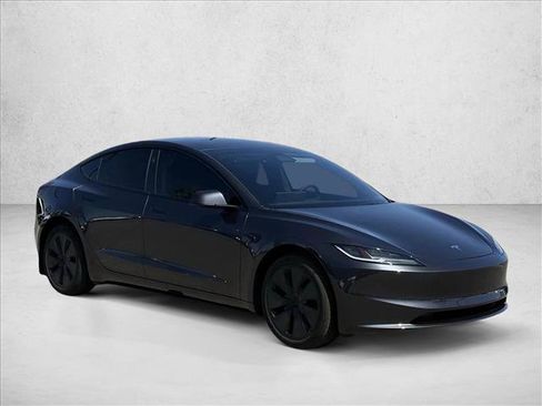 Used 2025 Tesla Model 3 Long Range AWD/4WD image 3