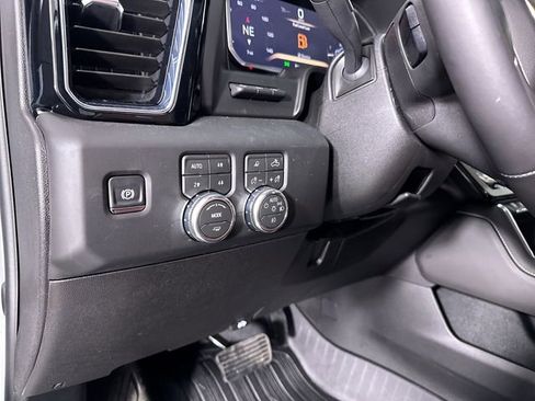 New 2026 GMC Sierra 2500 Denali Ultimate AWD/4WD image 18