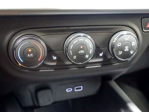 New 2026 Chevrolet Trax RS w/ Driver Confidence Package FWD image 16