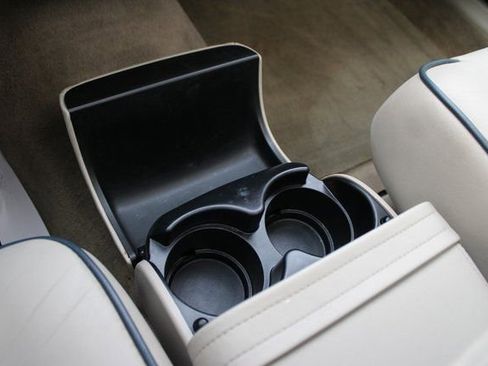 Used 2005 Cadillac De Ville w/ Limited Edition Package image 28