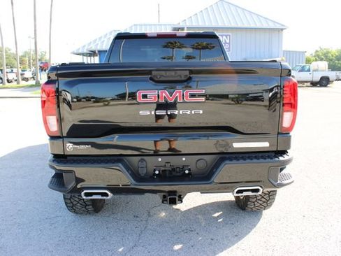Used 2024 GMC Sierra 1500 Elevation w/ X31 Off-Road Package AWD/4WD image 9