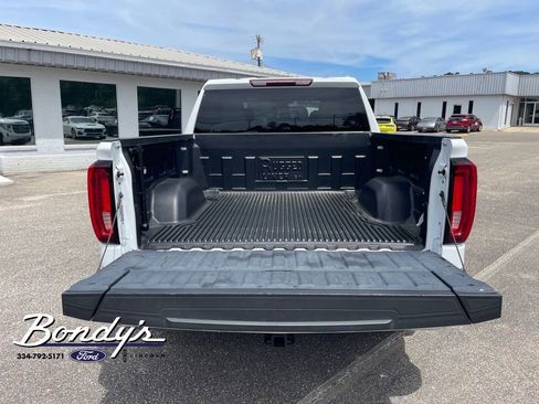 Used 2023 GMC Sierra 1500 SLT w/ SLT Premium Package RWD image 14
