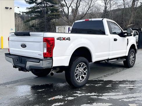 Used 2019 Ford F250 XL w/ XL Value Package image 4