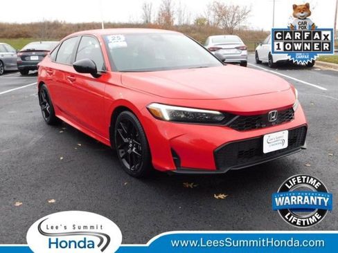 Used 2025 Honda Civic Sport image 1