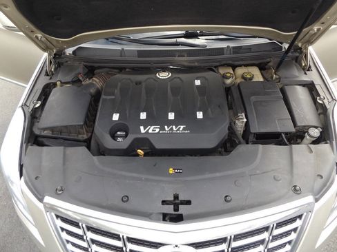 Used 2013 Cadillac XTS Luxury w/ Driver Awareness Package FWD image 32