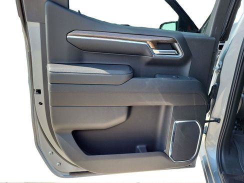 Used 2024 Chevrolet Silverado 1500 LT Trail Boss image 16