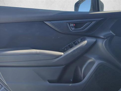 Used 2017 Subaru Impreza 2.0i image 8