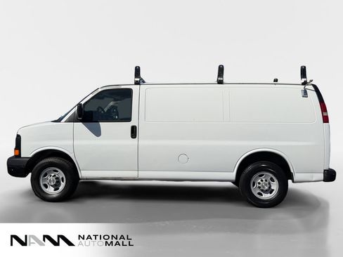 Used 2008 Chevrolet Express 2500 RWD image 2