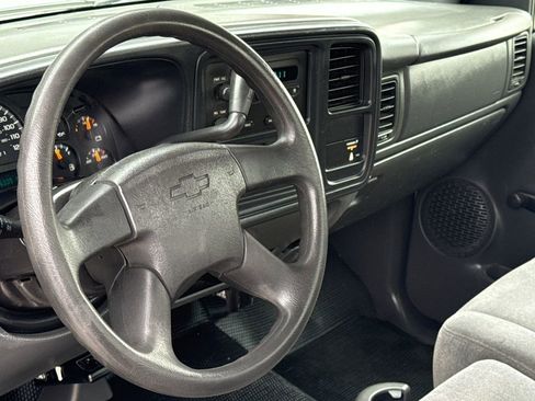 Used 2006 Chevrolet Silverado 3500 2WD Regular Cab image 14