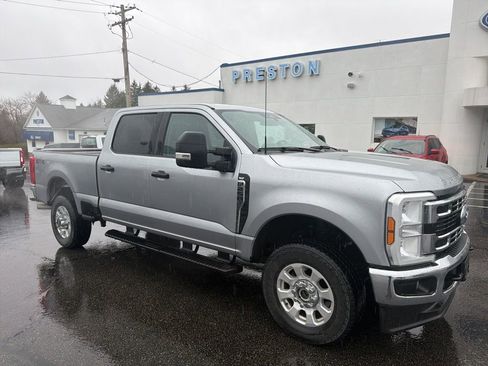 Used 2024 Ford F250 XLT image 2