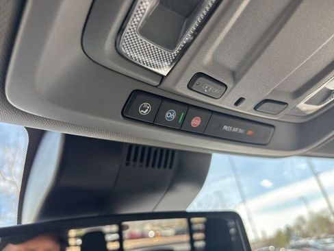 Certified 2024 GMC Sierra 1500 SLT AWD/4WD image 31
