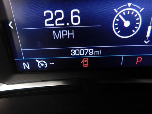 Used 2024 GMC Terrain SLE image 32