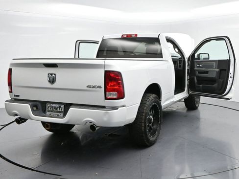 Used 2015 RAM 1500 Express AWD/4WD image 31