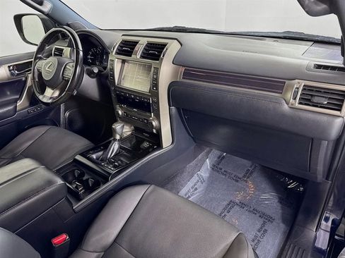 Used 2020 Lexus GX 460 Premium image 30